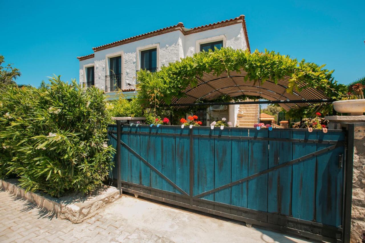 Alacati Albatross Hotel Exterior photo